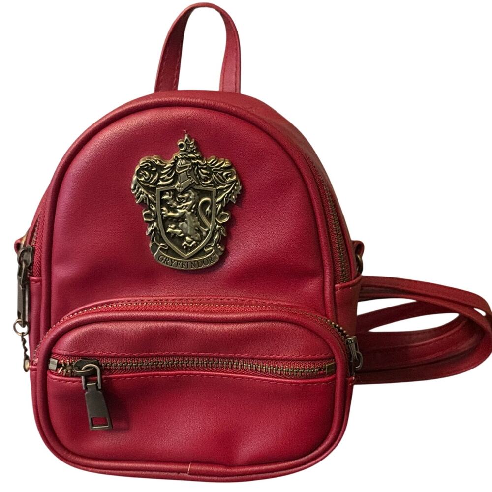 Universal Studios Harry Potter GRYFFINDOR Mini Backpack Preowned No Pom Pom
